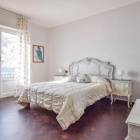 Attico Sunrise بيت للعطل